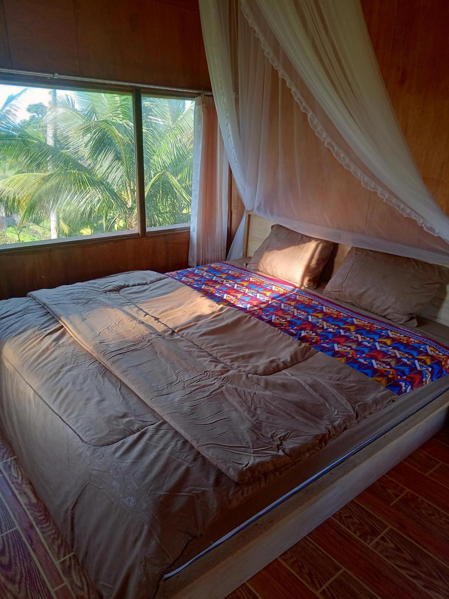 Coconut Homestay Tetebatu Exterior photo