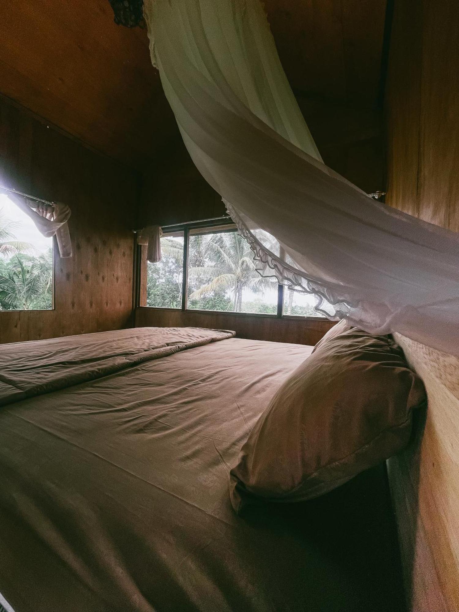 Coconut Homestay Tetebatu Exterior photo