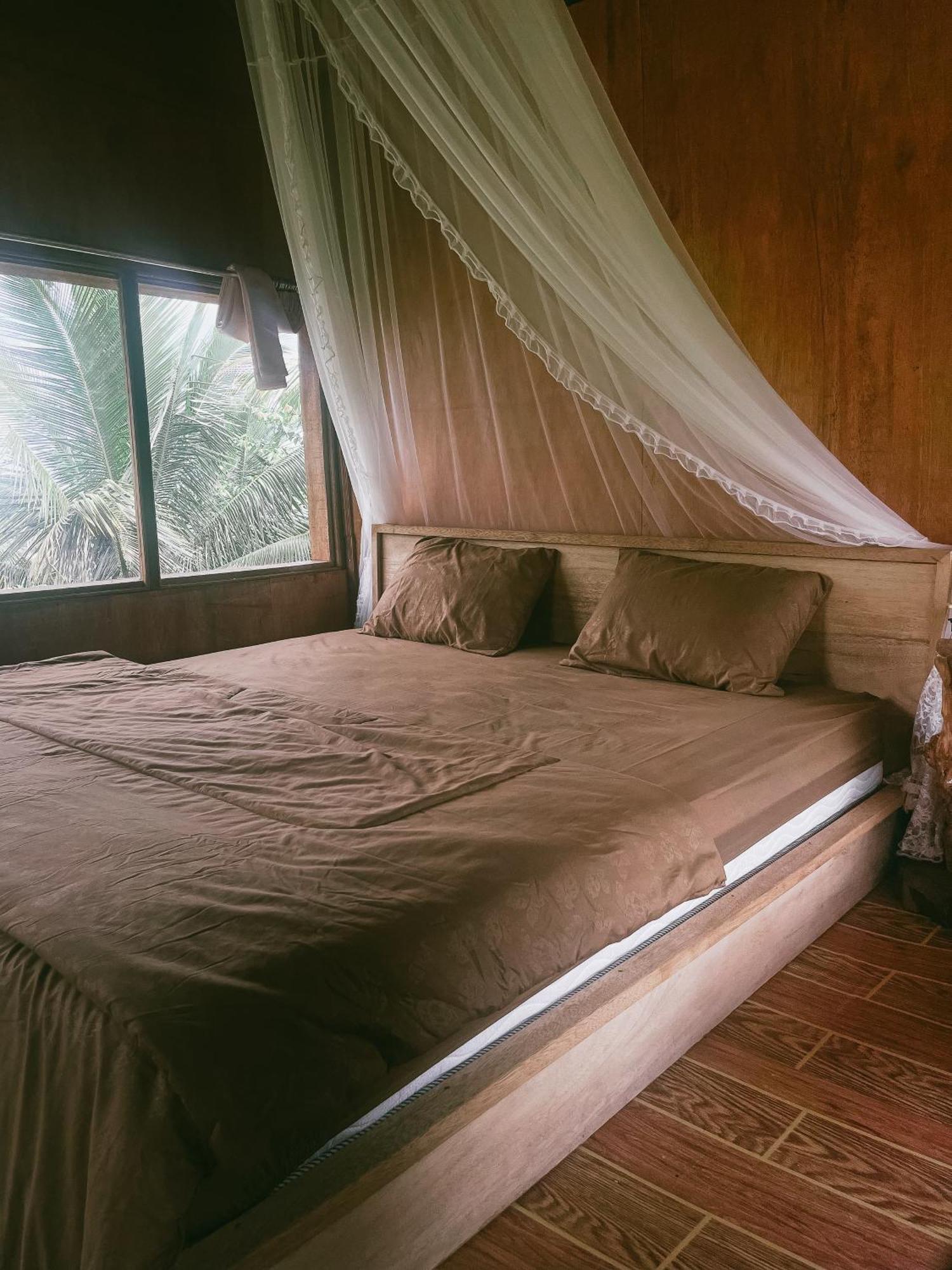 Coconut Homestay Tetebatu Exterior photo